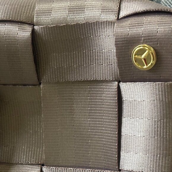 HARVEYS Seatbelt Bag: Rare Soft Mauve with Gold chain-link strap - Picture 4 of 8